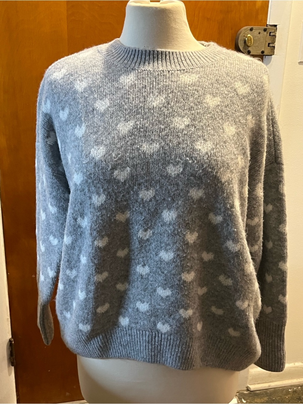 Cece Heart Jacquard Light Gray Crewneck Sweater Women's. Size Small.